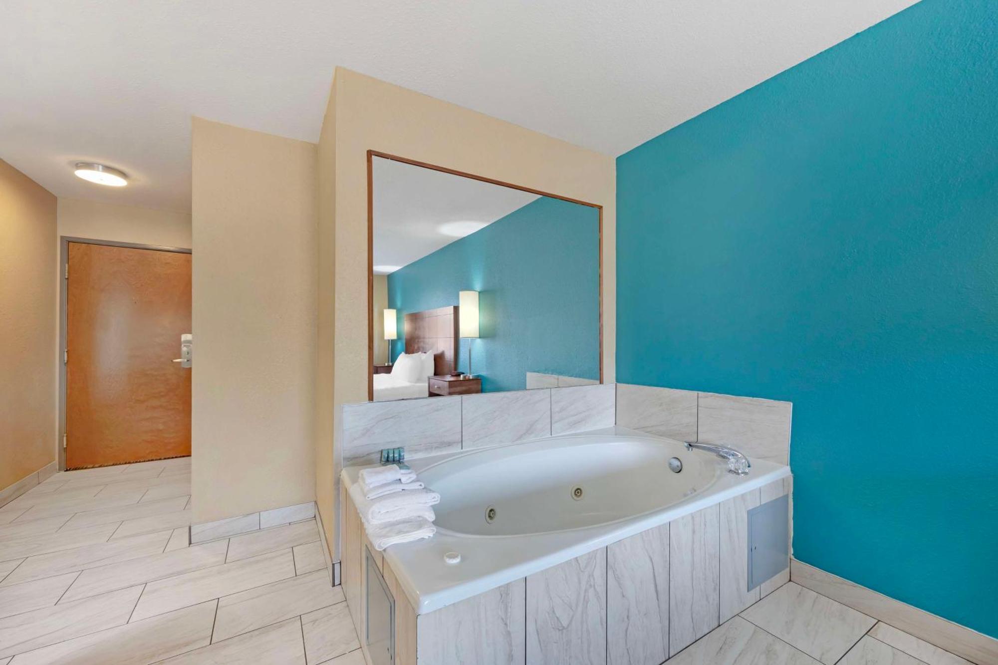 Best Western Central City Bagian luar foto